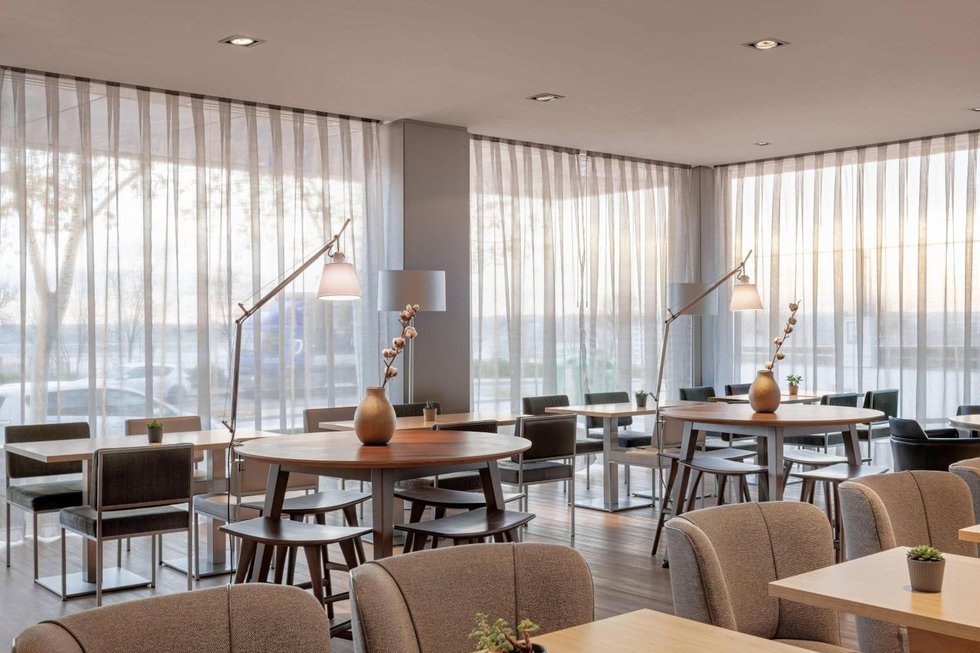 AC Hotel San Sebastián de los Reyes by Marriott Esterno foto